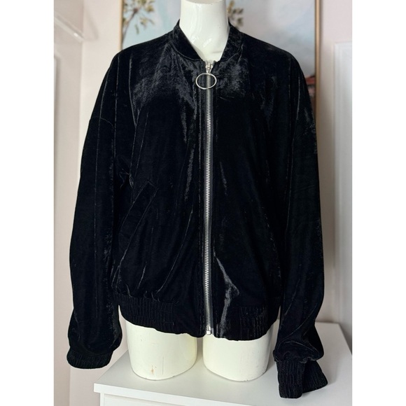 Wet Seal Black Sweet Like Honey Embroidered Velour Velvet Bomber Jacket Sz Large - Picture 8 of 10